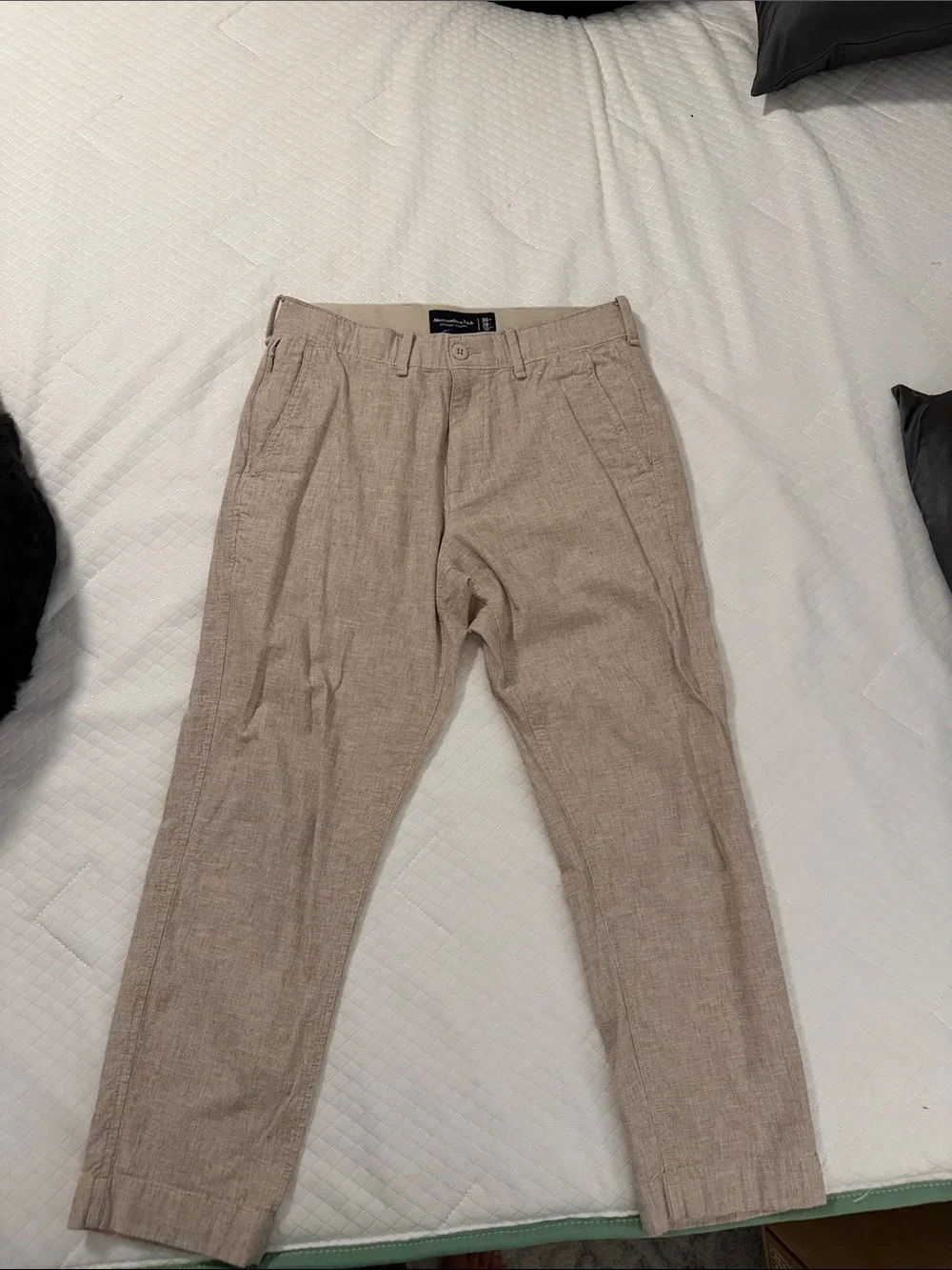 Abercrombie & Fitch Men's Beige/Tan Chinos